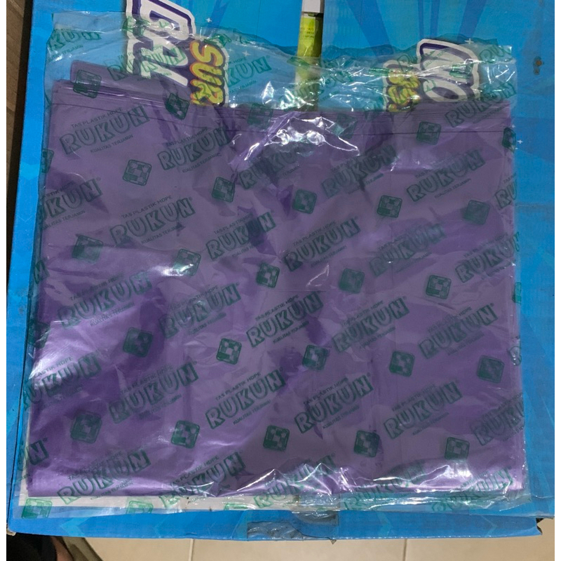 Jual Kantong Plastik Kresek ukuran 28 cap rukun warna ungu isi ...