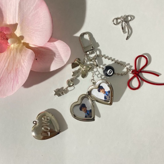 Jual keychain heart locket photo | Shopee Indonesia