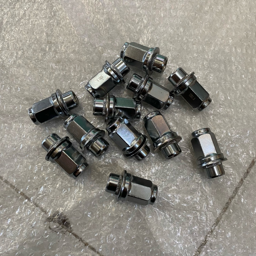 Jual Mur Roda Toyota Innova/Hilux Fujita 12X1.5mm | Shopee Indonesia