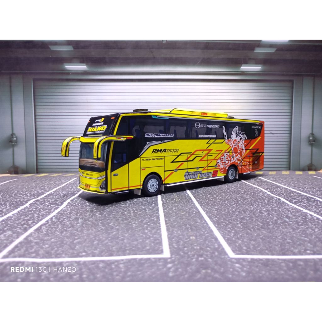 Jual Miniatur Bus KIANO RMA Trans JB5 set lampu pajangan toy ban ...