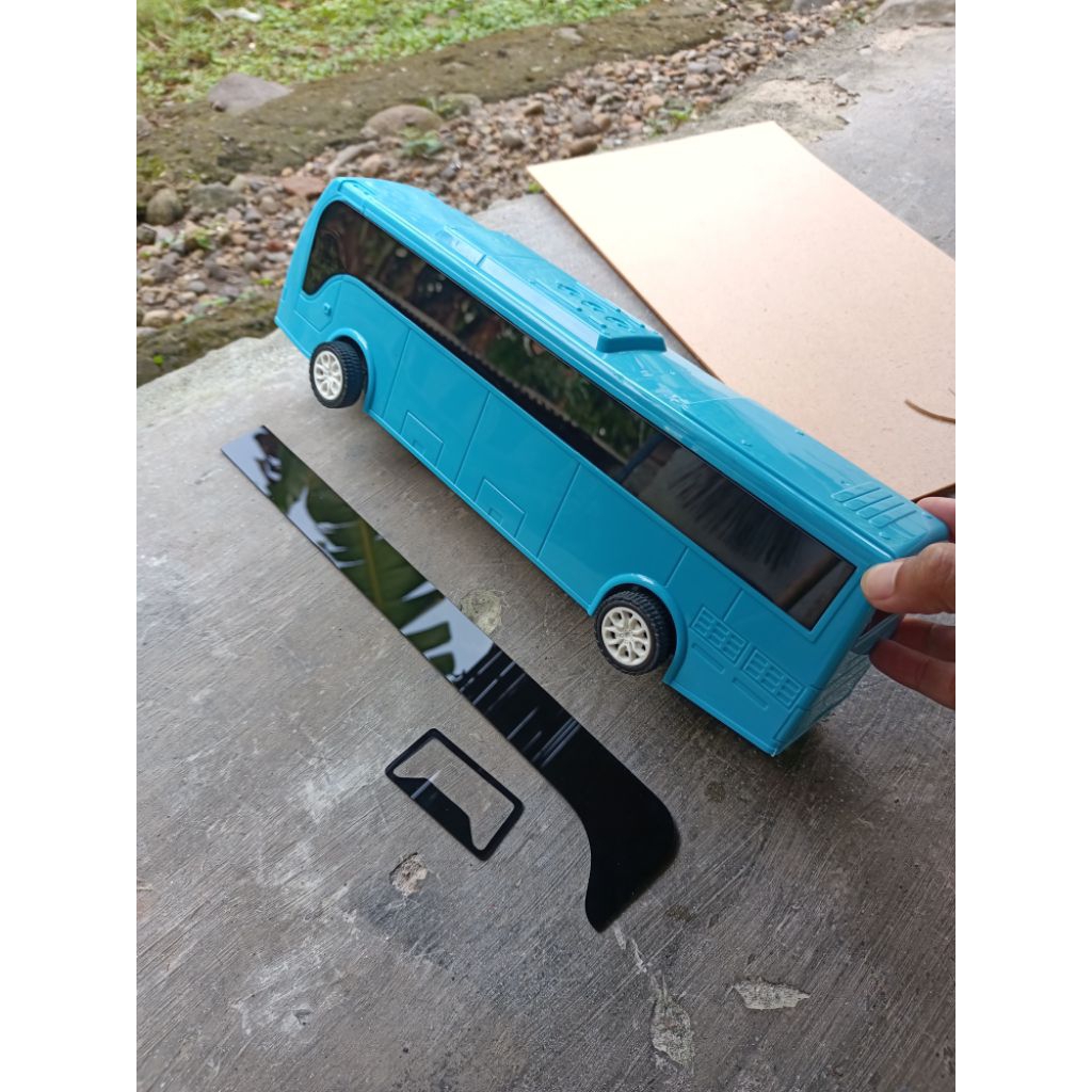 Jual KACA AKRILIK MINIATUR BUS PLASTIK RKC | Shopee Indonesia