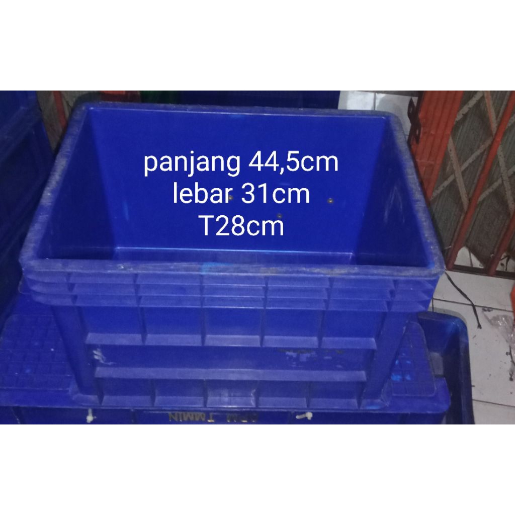 Jual box container rabbit no 6623 bekas ukuran 44x31x28 box AC | Shopee ...