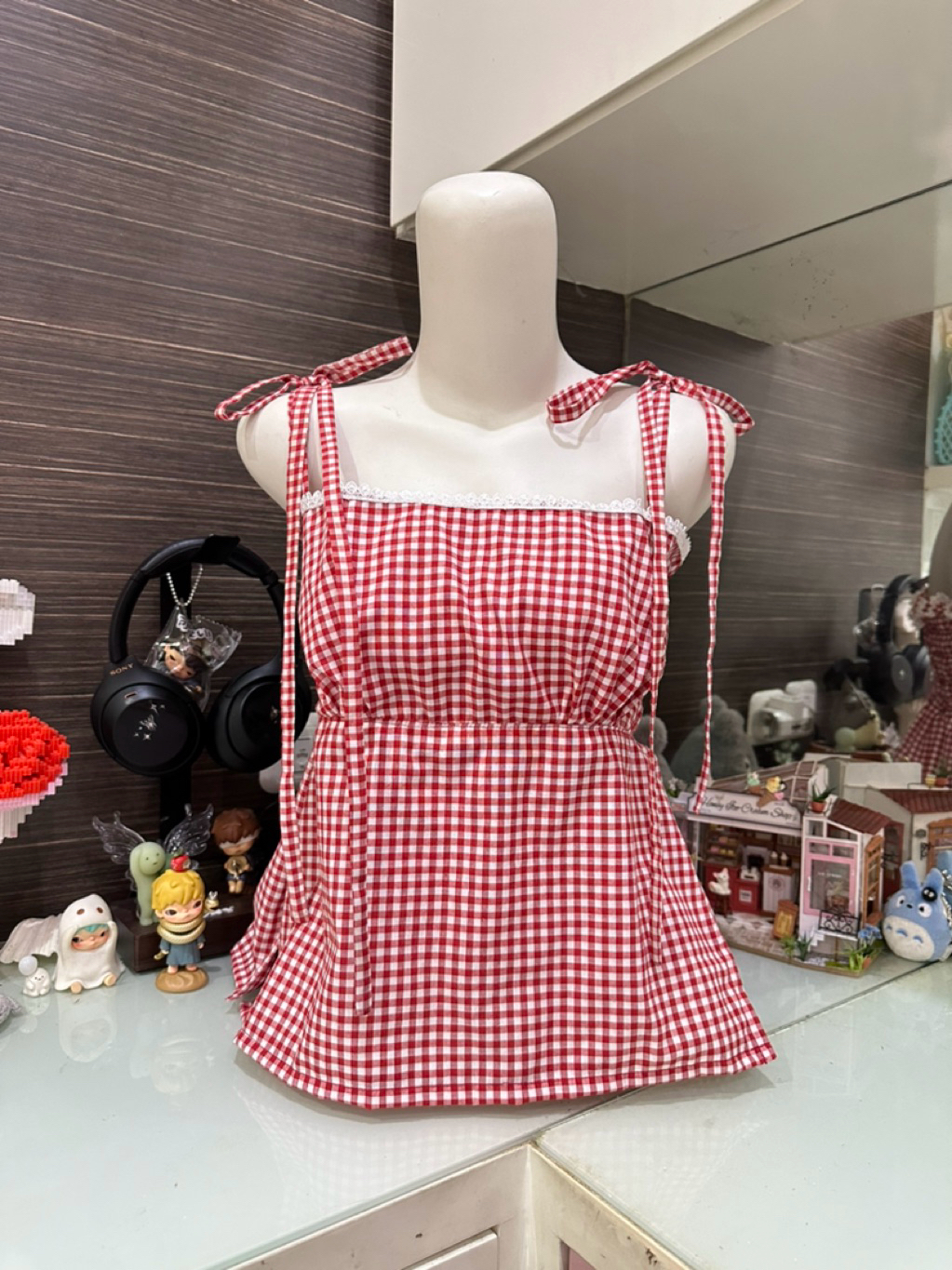 Jual Arrietty Top | Akirastudio | Atasan Tank Top Wanita Merah Piknik ...