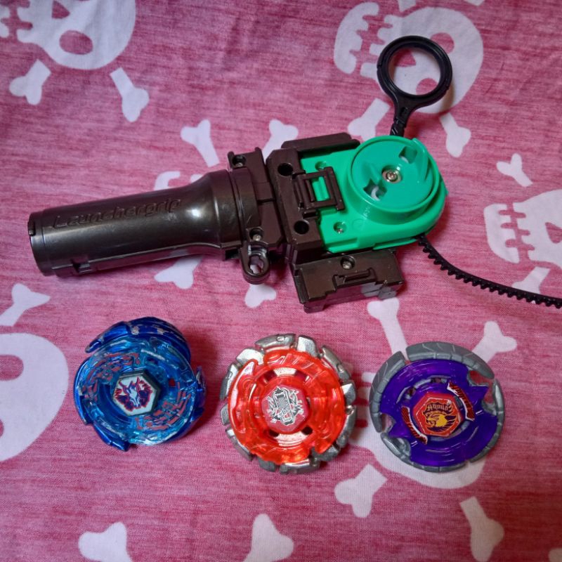 Jual Beyblade 3 pcs + Bey Pointer Launcher Grip | Shopee Indonesia
