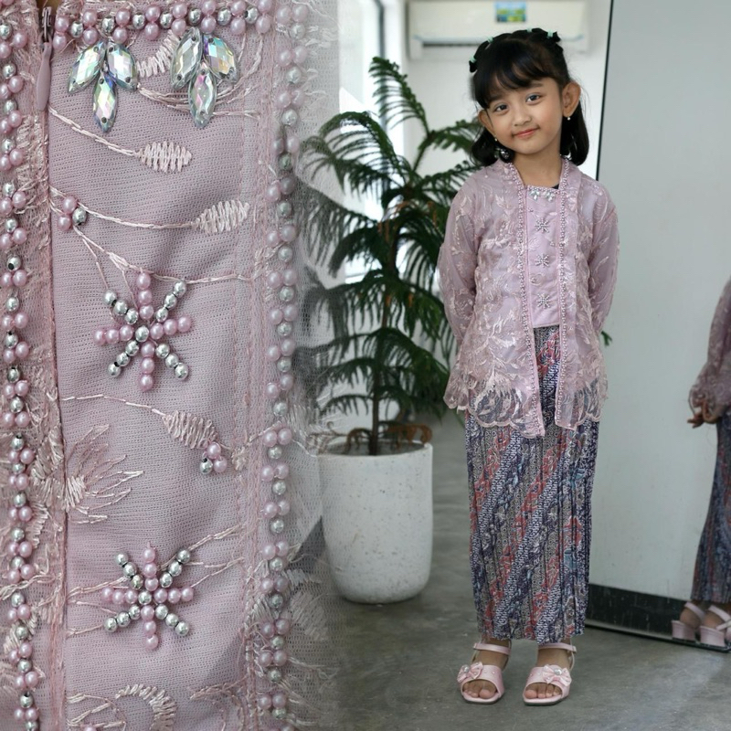 Jual Setelan Kebaya Anak Model Kutubaru Bahan Tulle Mix Payet Usia 4 ...