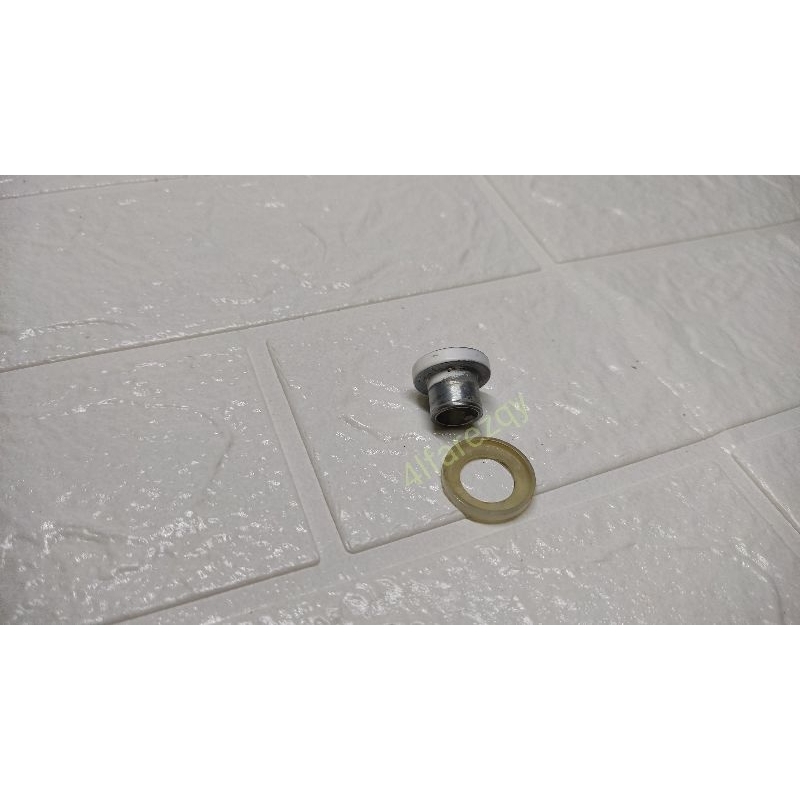 Jual Rear tail gate hinge collar Bushing engsel pintu bak Hilux ...