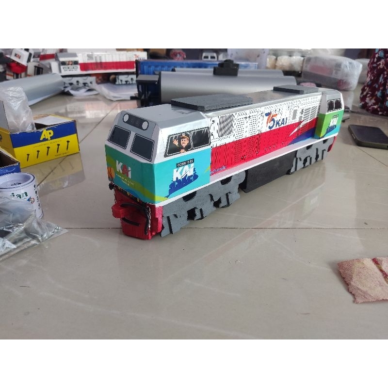 Jual miniatur kereta api kayu cc206 edisi lebaran | Shopee Indonesia