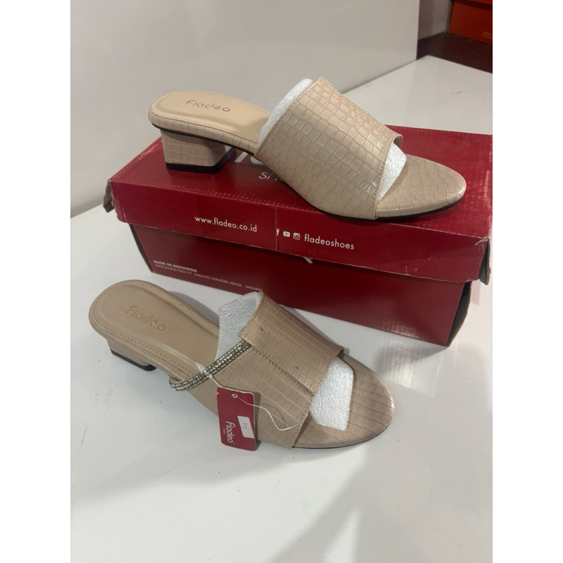 Jual ORIGINAL MALL HELLS WEDGES WANITA FLADEO | Shopee Indonesia