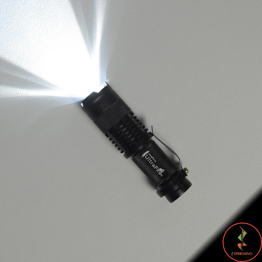 Jual Senter Outdoor Portable Ultrafire Q5 LED Zoom Cahaya Putih ...