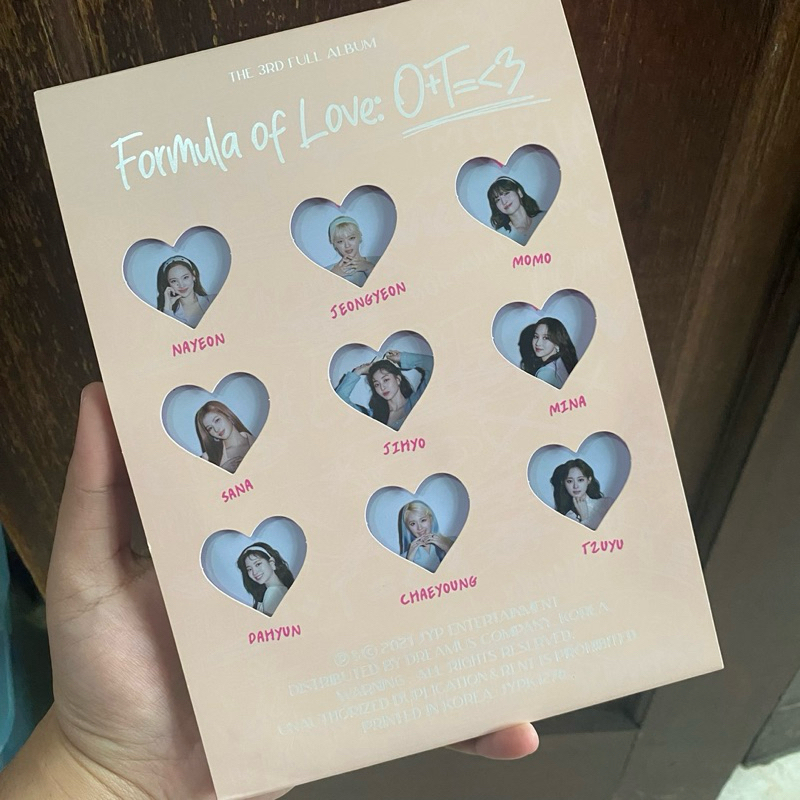 Formula of Love : O+T=<3 Break It version - Twice Official Store