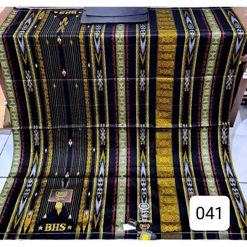 Jual EVENT SPESIAL !! SARUNG BHS SIGNATURE TYPE SSH GRADE GOLD MOTIF ...
