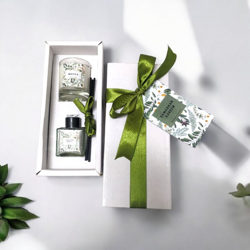Jual HAMPERS LEBARAN EID MUBARAK REED DIFFUSER DAN LILIN AROMATERAPI ...