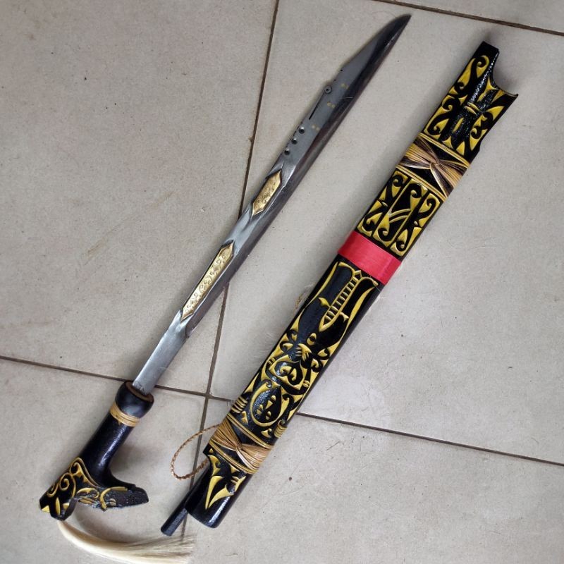Jual MANDAU TANPA BULU DAYAK ASLI KALIMANTAN HIASAN DINDING SOUVENIR ...