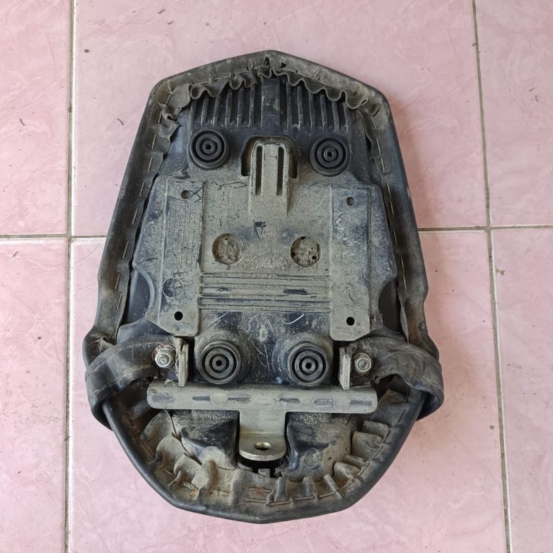 Jual Jok Belakang Original YAMAHA R15 V3 VVA Copotan mulus | Shopee ...