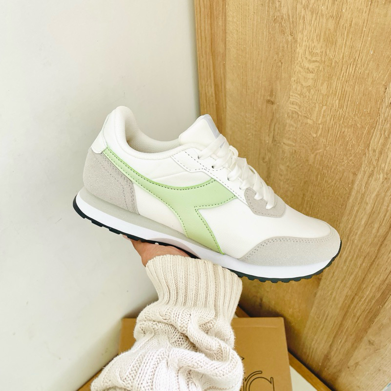 Sepatu Diadora Retro Sepatu Diadora Heritage 1975 Blu Diadora Top