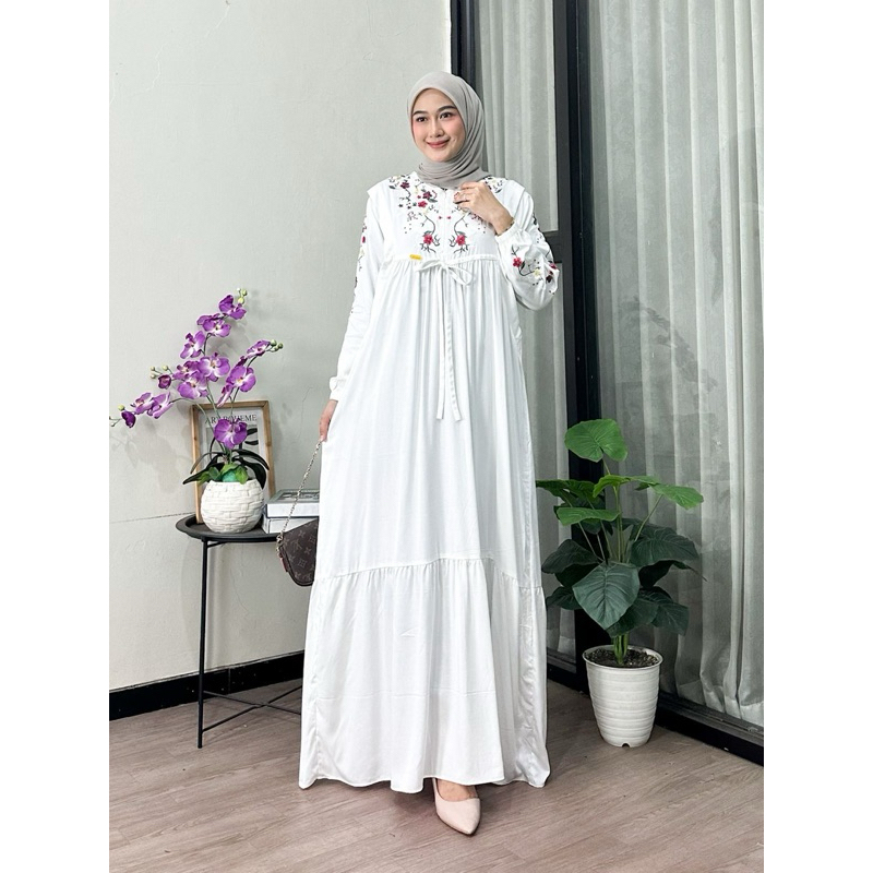 Review Amanda Maxi Dress dari Arni Busana: Gamis Bordir Rayon Twill Signature yang Elegan dan Nyaman
