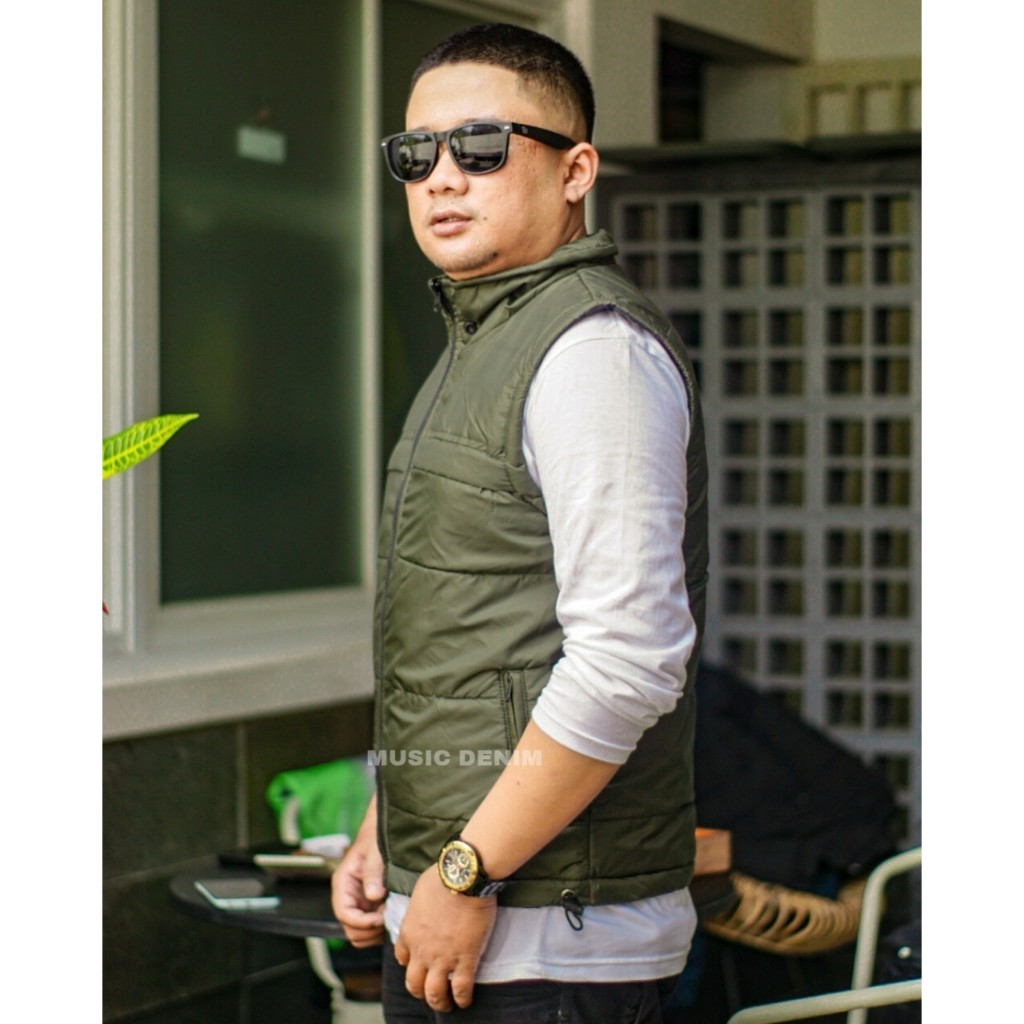 Jual Rompi Perasut Model Button Warna Hijau Army - Rompi yang Stylish ...