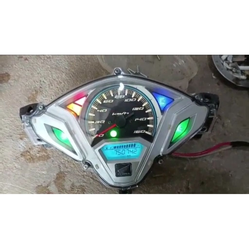 Jual Speedometer kilometer motor honda vario 125 old iss idling stop ...