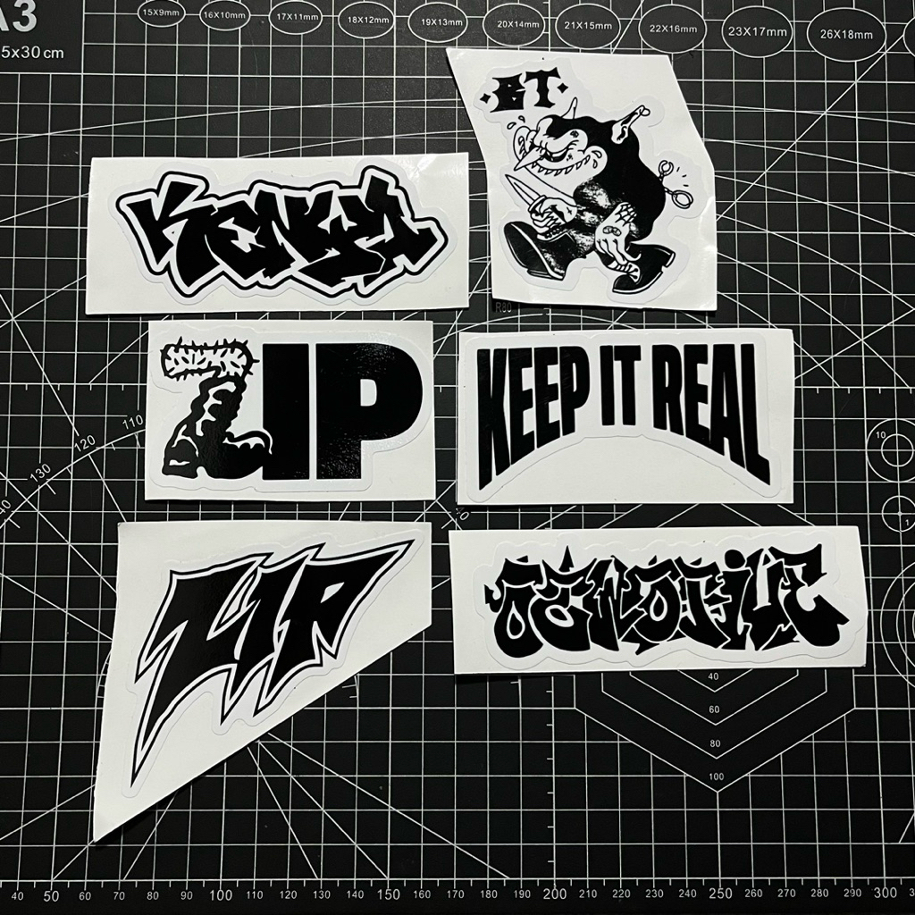 Jual STICKER KALCER HELM ANTI AIR BAHAN GRATAC | BRANDDD | ZIP | Shopee ...