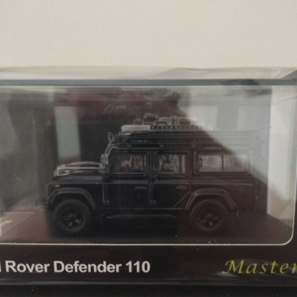 Jual Master Land Rover Defender 110 Black Glossy | Shopee Indonesia