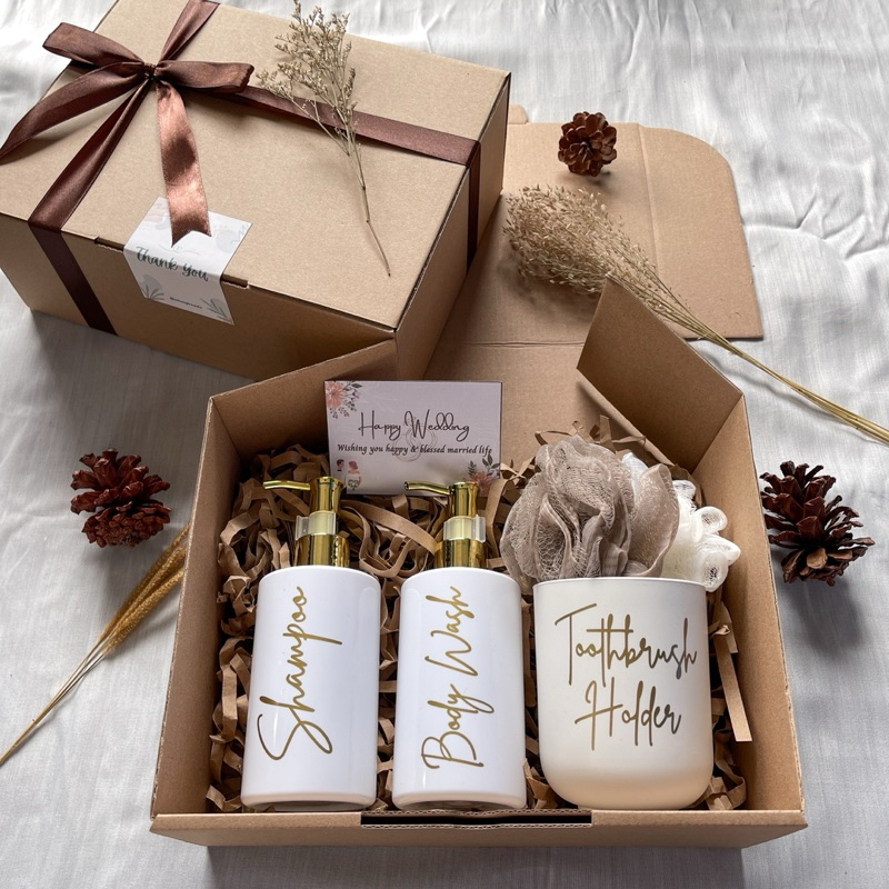 Hampers Peralatan Kamar Mandi Aesthetic | Botol Body Wash Shampoo | Hampers Lebaran Idul Fitri Eid Ramadhan | Kado Pernikahan | Wisuda | Ulangtahun Birthday | Hampers Wedding | Hampers Graduation | Kado Guru Perpisahan