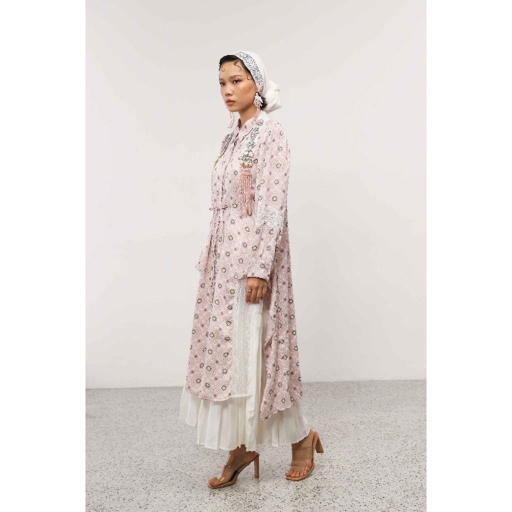 Tampilan Lain Tunik Gaudi