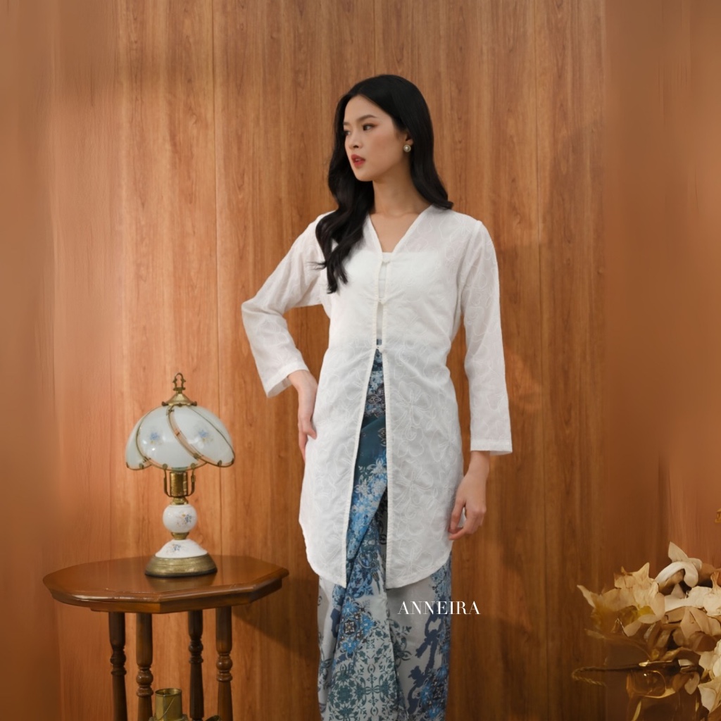 Jual ANNEIRA - ASMARA KEBAYA BLOUSE - KEBAYA MODERN RAYA KATUN BORDIR ...