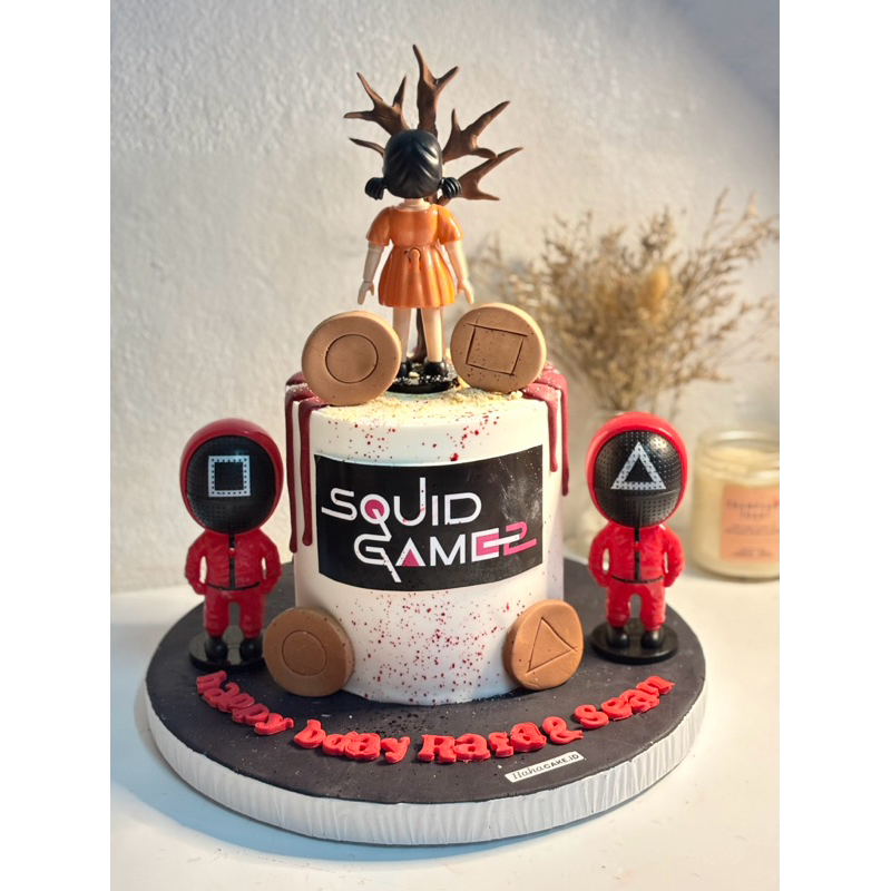 Jual squid game cake/custom cake d15 squid game | Shopee Indonesia