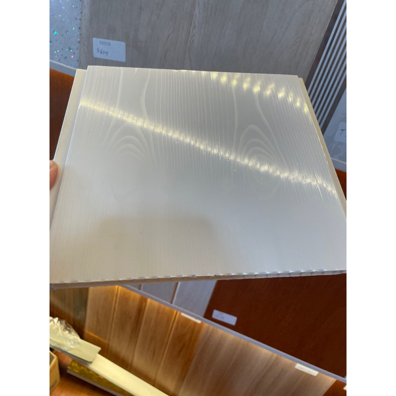 Jual HODA Plafon PVC Putih Serat Kayu Rata Glossy Tebal 8mm - S 612 ...