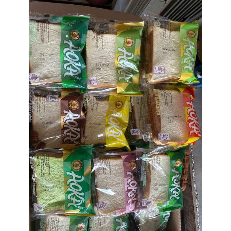 Jual roti aoka panggang 1 dus isi 60 pcs | Shope…