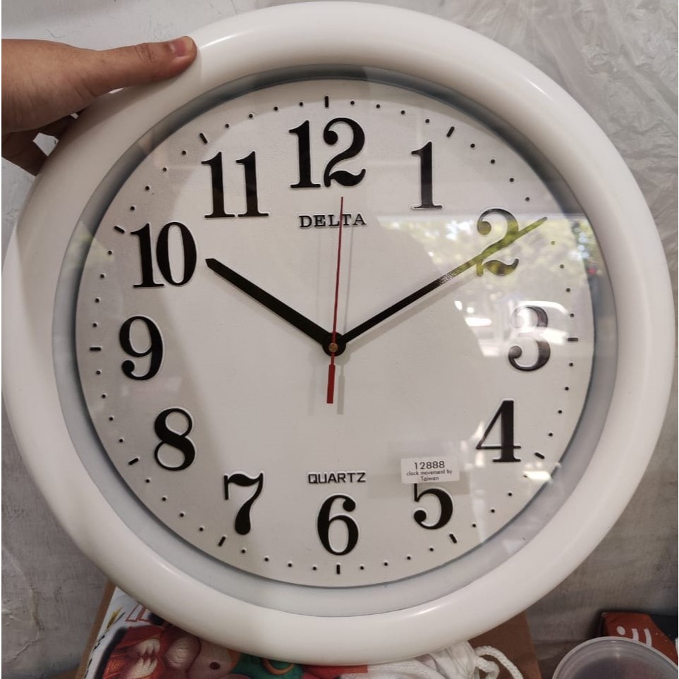 Jual jam dinding delta / jam dinding jumbo / jam dinding putih / jam ...