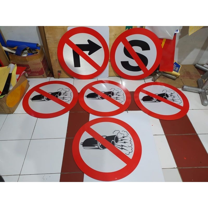 Jual Rambu Lalu Lintas Ukuran 60x60 cm dan Diameter 60 cm. Plat ACP 3mm ...
