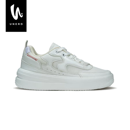 Chissy Sepatu Sneakers