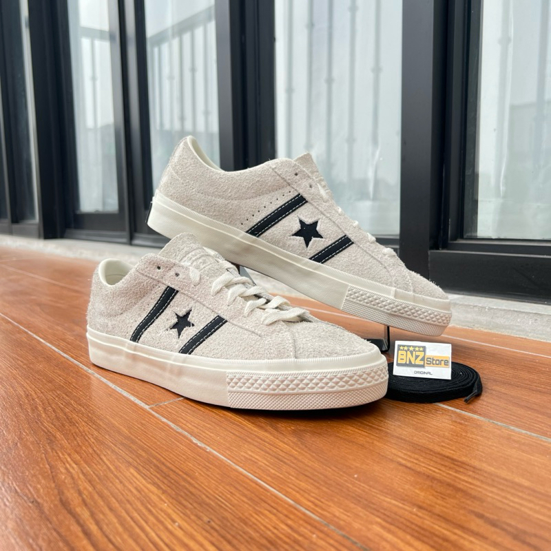 Sepatu Sneakers Pria Converse One Star Academy Pro Suede-White/Black/White