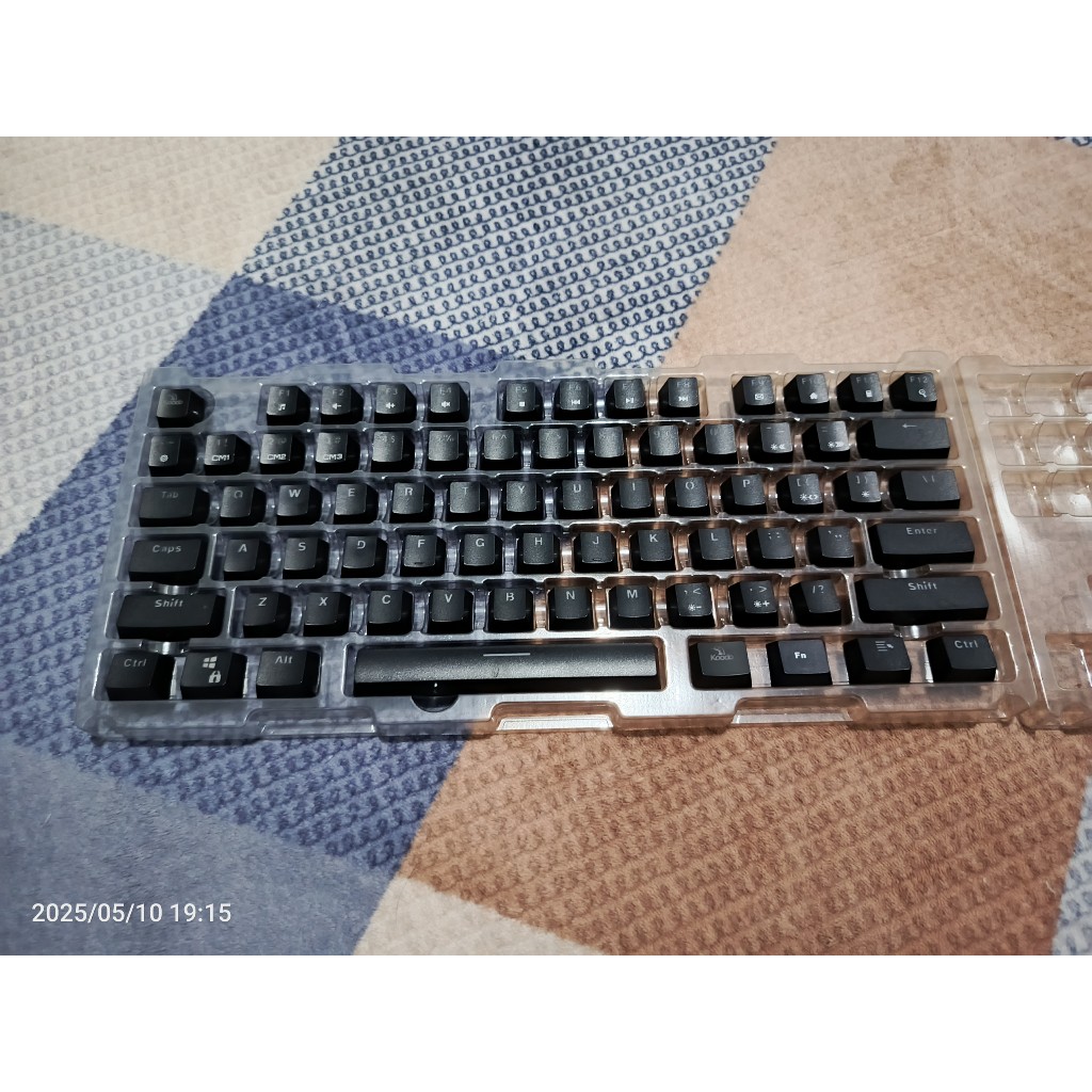 Jual Keycaps Hitam Shine Through ABS Double Shot OEM Profile 90+ Keys ...