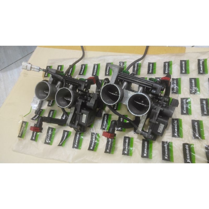 Jual TB Throttle body set injector sensor tps langsam Ninja 250fi old ...
