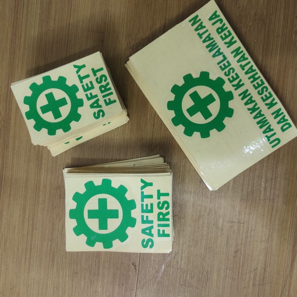 Jual Cutting sticker Safety First K3 - Stiker Helm Proyek Keselamatan ...