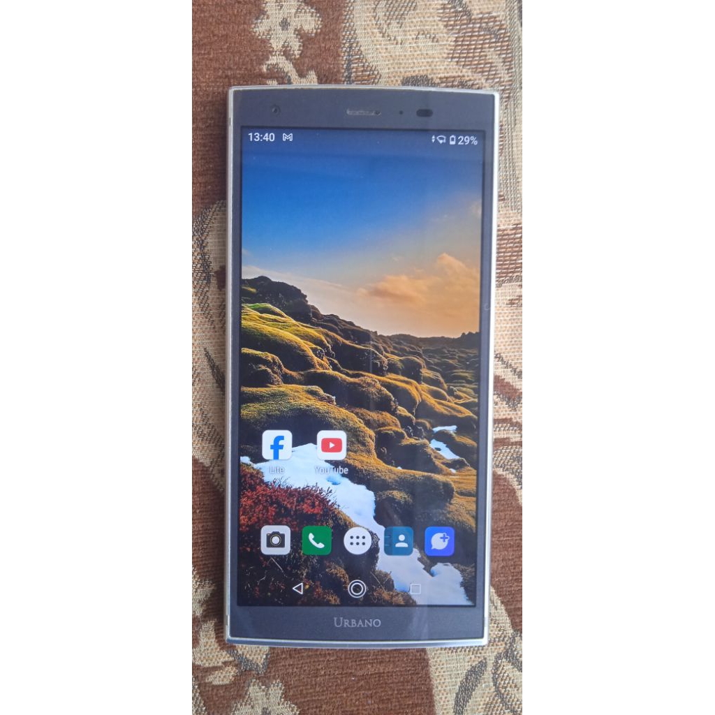 Jual HP KYOCERA URBANO V04/limbah jepang | Shopee Indonesia