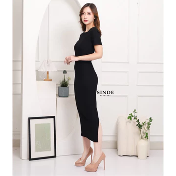 Sinde Laura Dress Knit Midi Premium Wanita Press Slim Fit Body Gaun Simpel Elegan Korean Style
