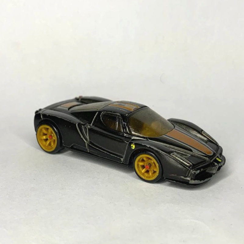 Hot Wheels Ferrari Enzo 2002 1:64 | Meses sin interés