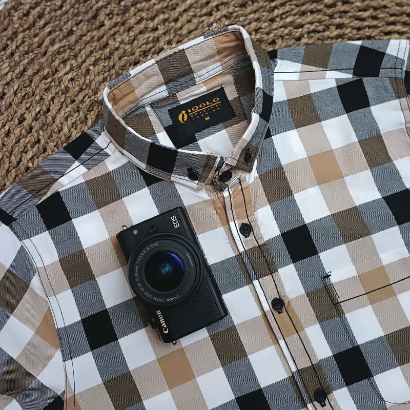 Kemeja Lengan Panjang Sigrun Black Brown