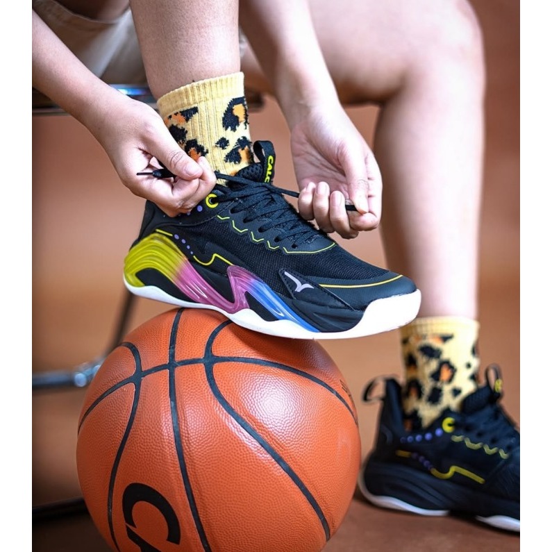 Jual Calci Sepatu Basket Dynamic Wave - Black Yellow | Shopee Indonesia
