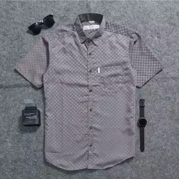 Detak Kemeja Embos Pria Lengan Pendek Motif Etnik Abu Muda