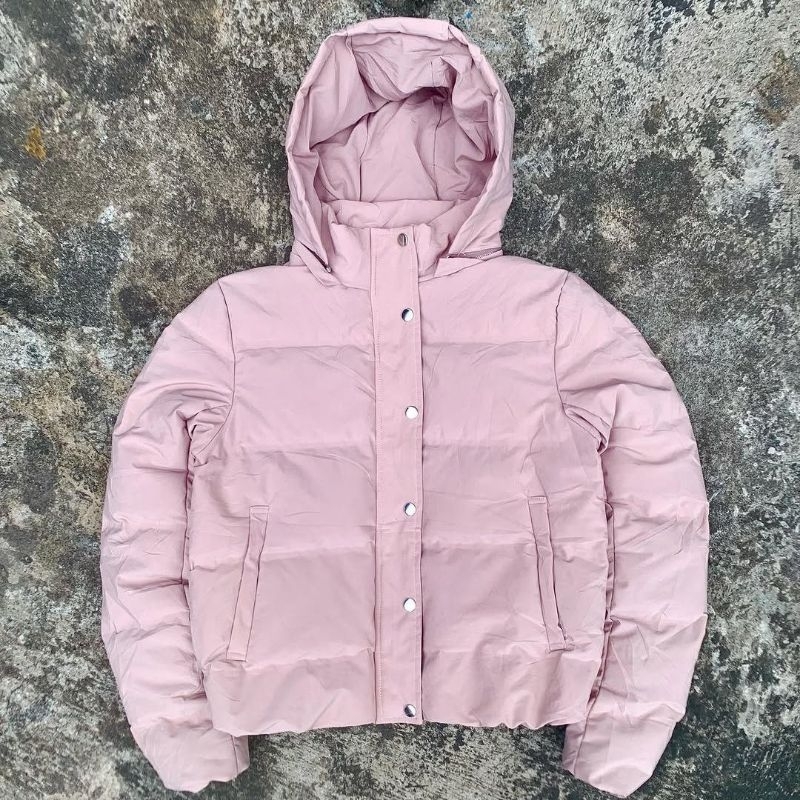 Jual JAKET BULANG PINK CROP ( SEPERTI BARU ) | Shopee Indonesia