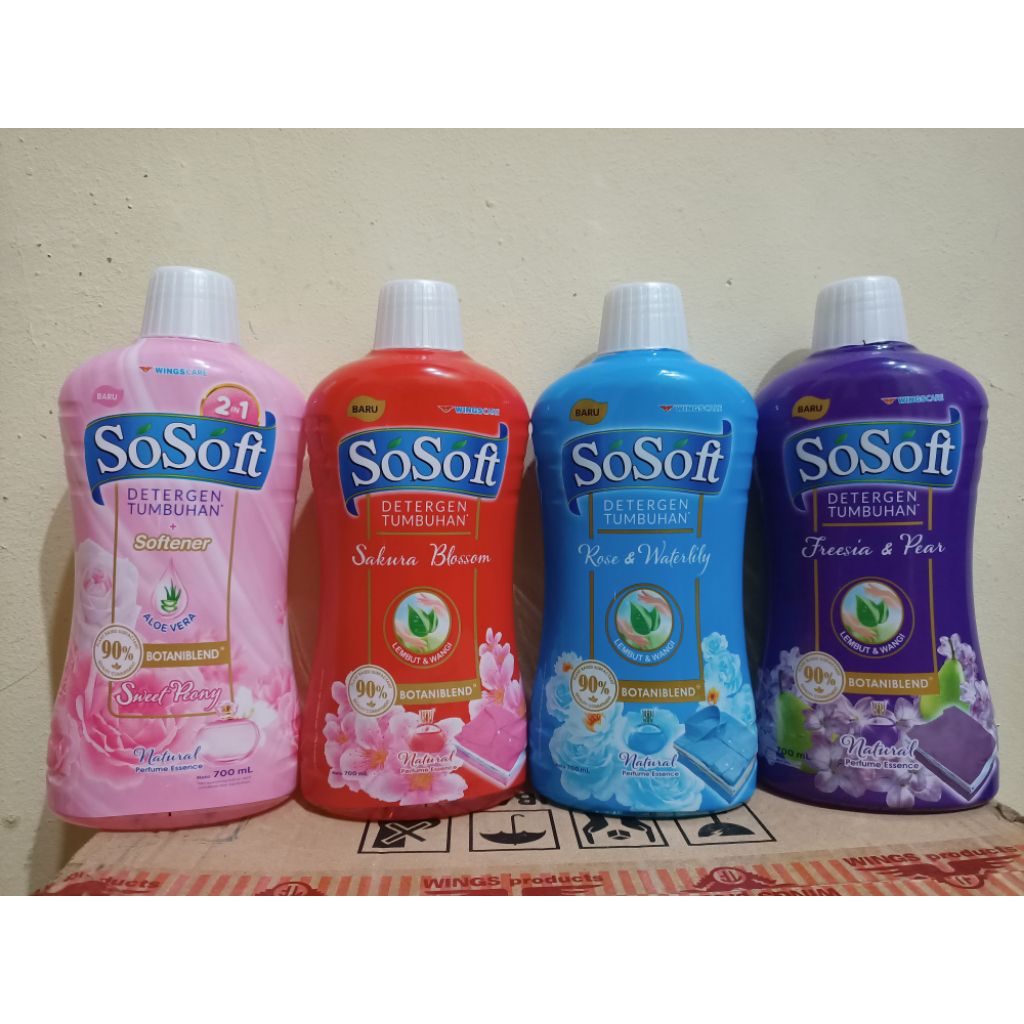 Jual Sosoft Deterjen Cair Tumbuhan Botol 700ml | Shopee Indonesia
