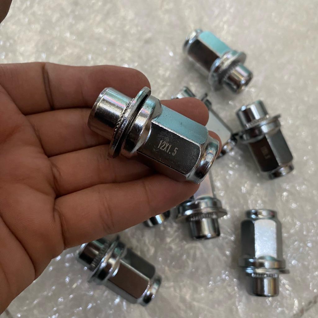 Jual Mur Roda Toyota Innova/Hilux Fujita 12X1.5mm | Shopee Indonesia