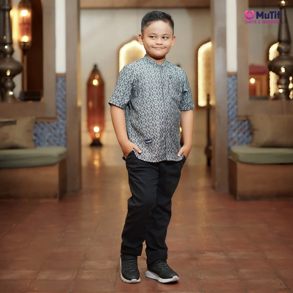 MUTIF LITTLE NIZAR