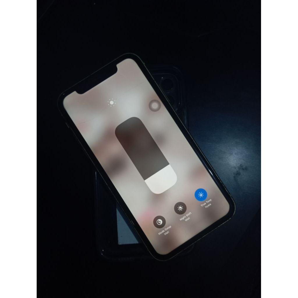 Jual Iphone 11 Inter 64 Gb Yellow Edition (Kuning Edition) | Shopee ...