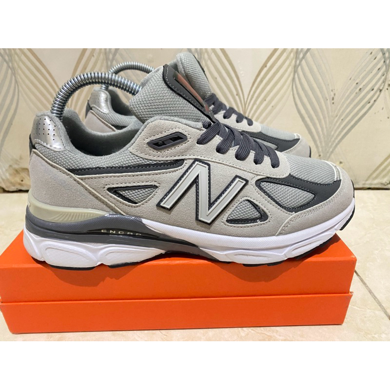 Jual sepatu running second bekas sz 40 | Shopee Indonesia