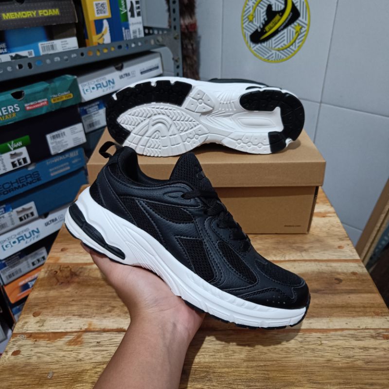 Diadora Karnisius Muziano Muzinco Milano Montello Killian  Kaltha Markist Murano Morgan Manilio Niole Nokka Mens All  Color